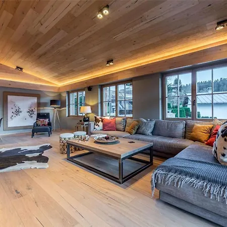 Luxurious 4br Chalet In Kitzbuehel- What'app - 0034-635-520-036 - For Reservations!!